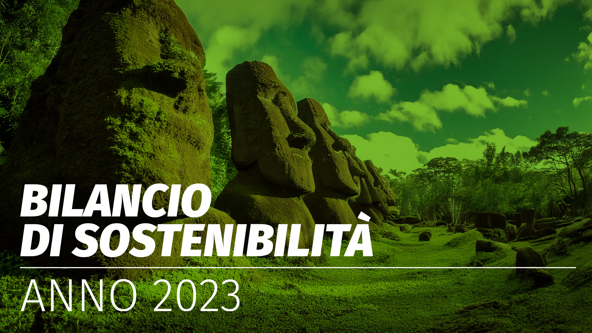 Bilancio di sostenibilità 2023 | teste moai, simbolo di Nuova Simat, in fila nel verde